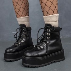 NEW IN BOX Dolls Kill Koi Footwear Black Hydra Matrix Platform Boots Size 6 from